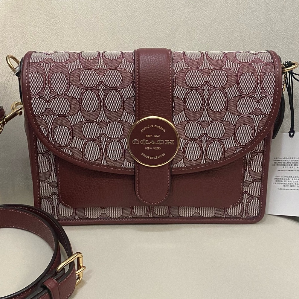 NWT Coach C8307 Lonnie Crossbody In Signature Jacquard & Leather IM/Wine Classy